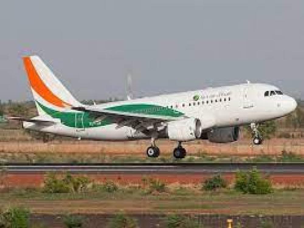 Abidjan-Paris: Air Côte d’Ivoire fixe ses prix entre 800.000 FCFA et 1,7 million, avec des tarifs « plus confortables » en économie